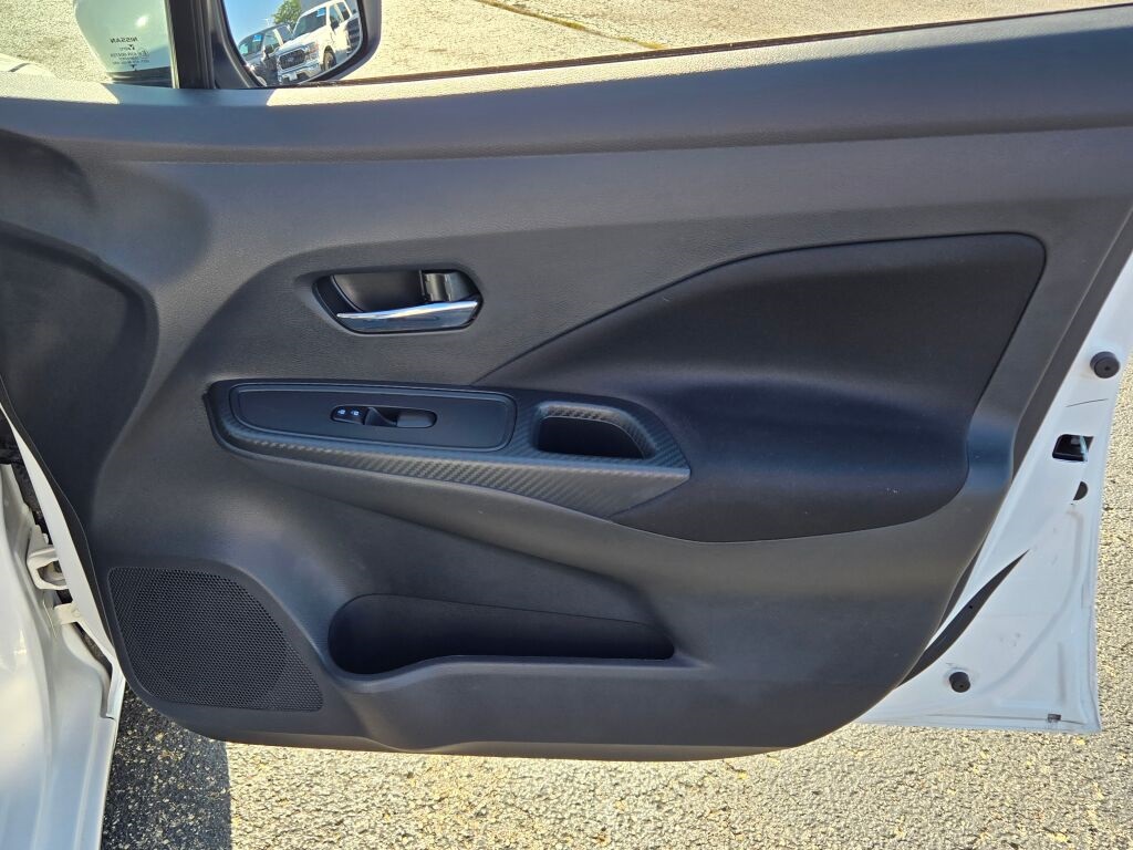 2022 Nissan Versa 1.6 SV photo 6