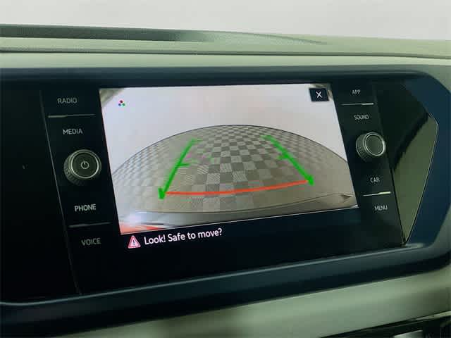 2022 Volkswagen Taos SE photo 13