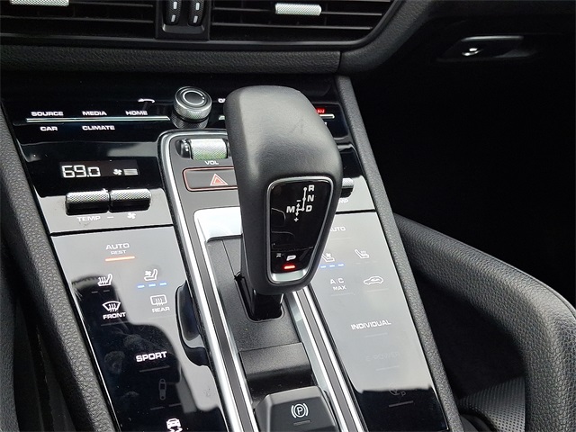 2019 Porsche Cayenne Base photo 15