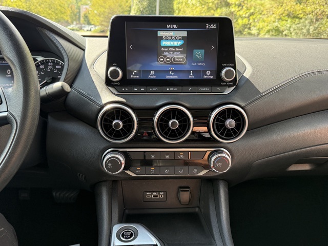 2023 Nissan Sentra SV photo 18