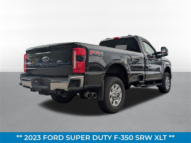 2023 Ford F-350 XLT photo 3