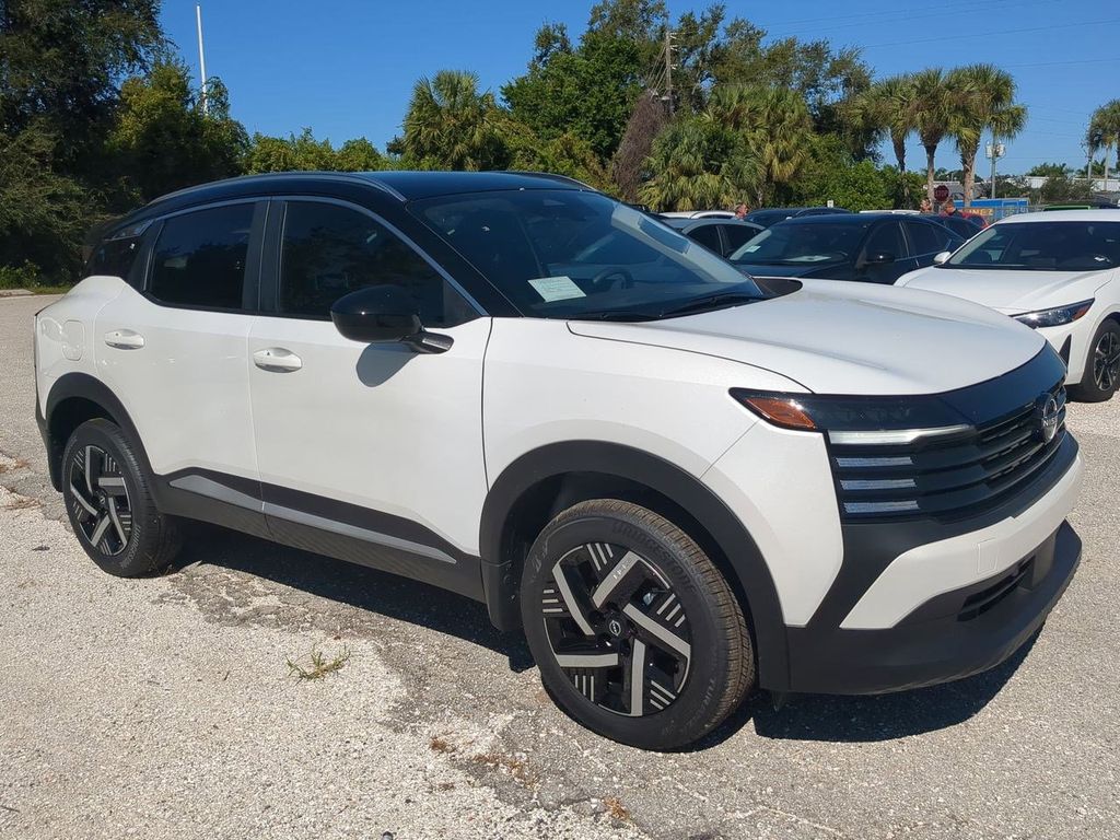 2026 Nissan Kicks SV photo 3