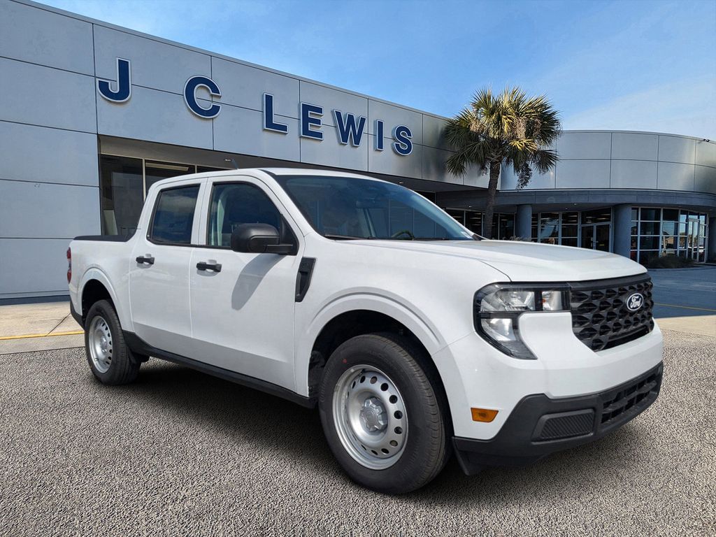 2025 Ford Maverick XL's photo
