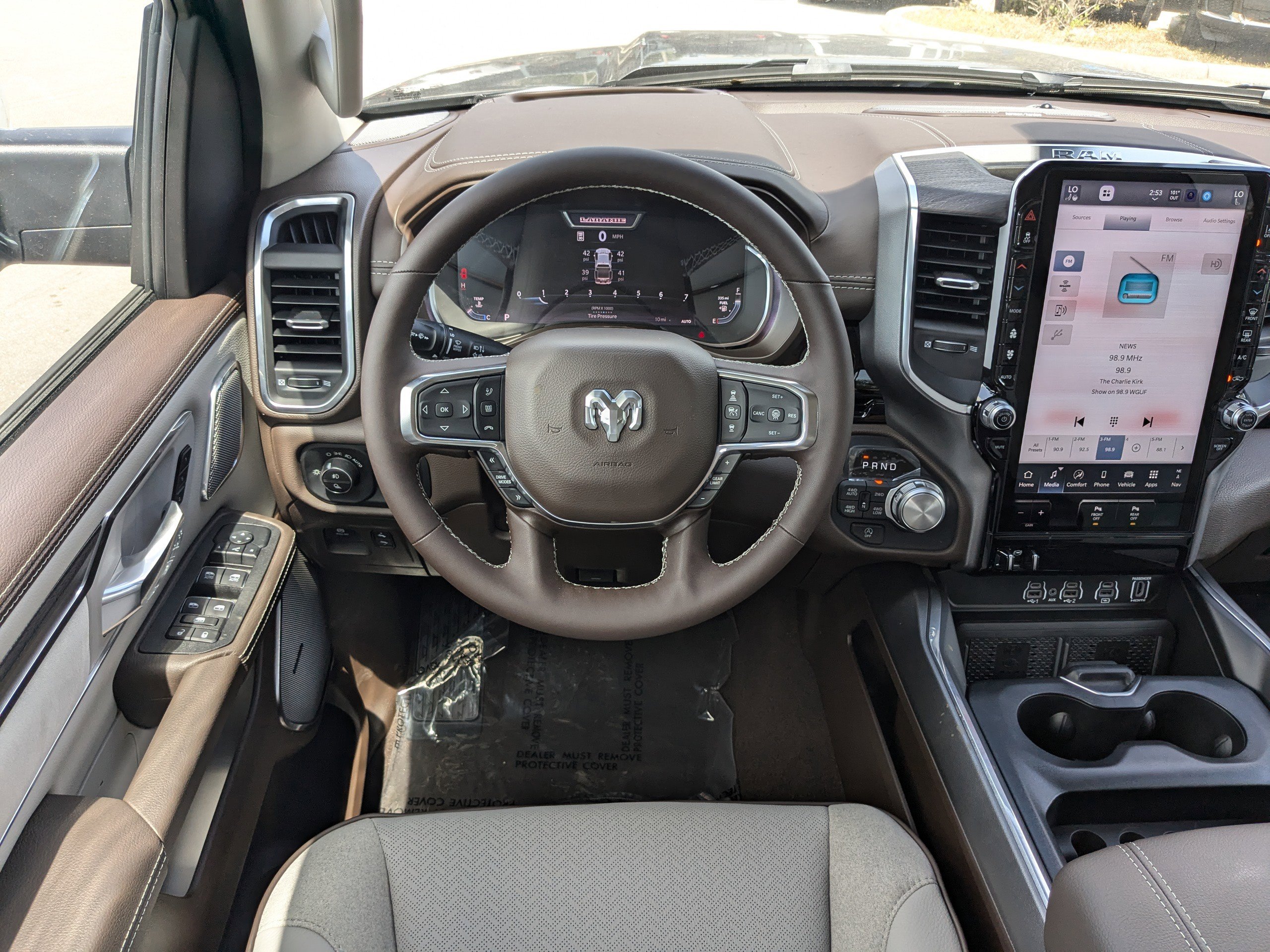 2025 Ram 1500 Laramie photo 13