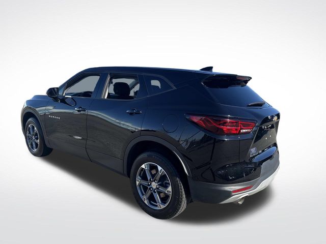 2025 Chevrolet Blazer 2LT photo 3