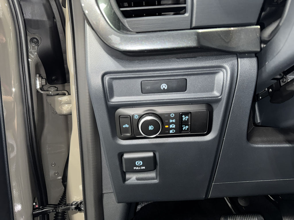 2025 Ford F-150 STX photo 21