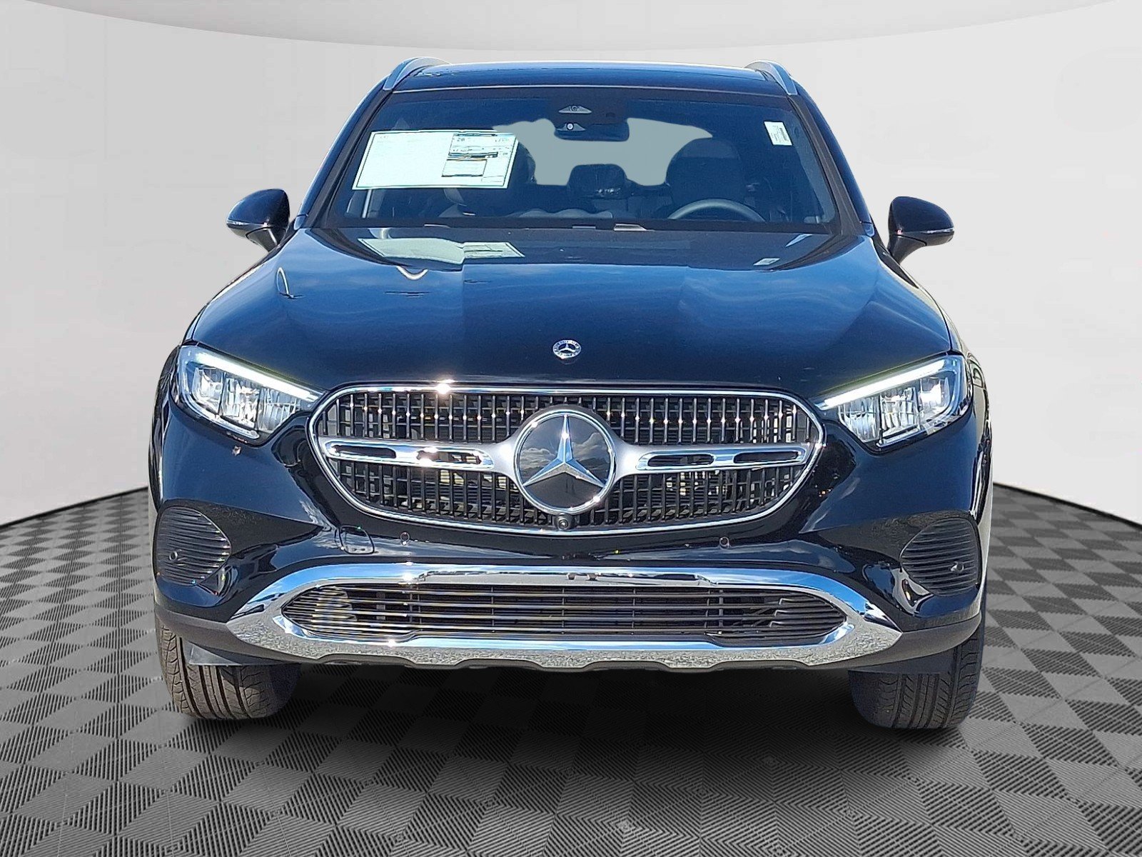 2026 Mercedes Benz GLC 300 4MATIC photo 2