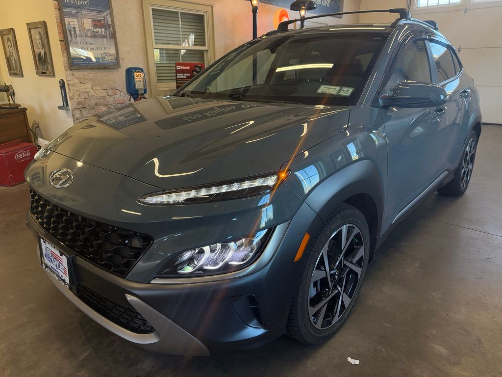 2022 Hyundai Kona Limited photo 4