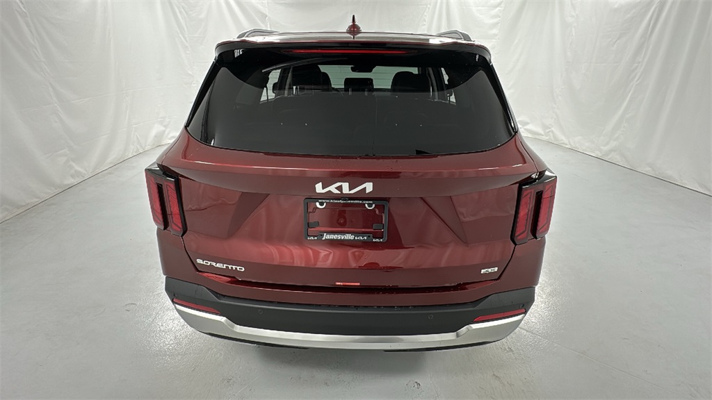2025 Kia Sorento S photo 4