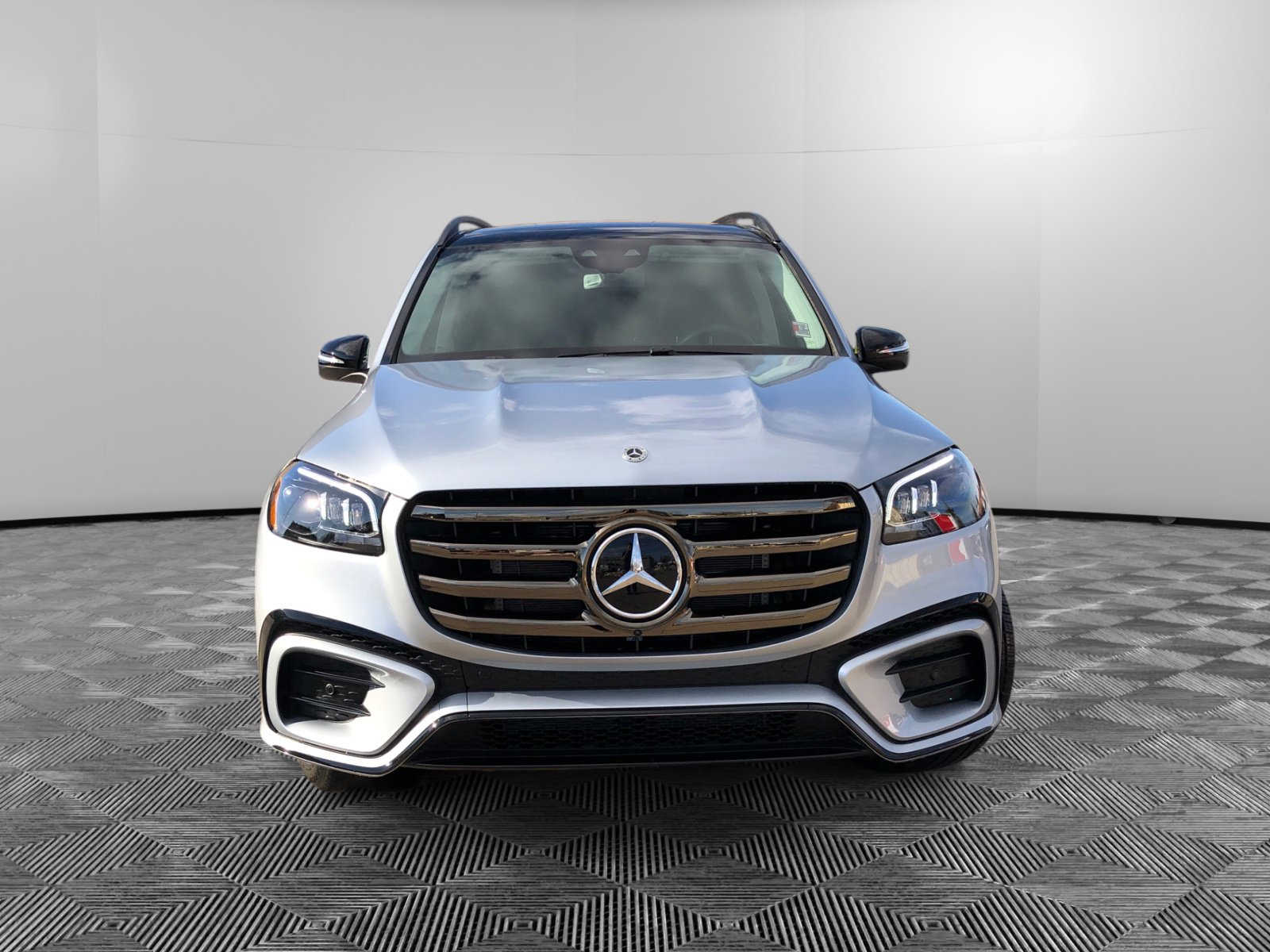 2025 Mercedes Benz GLS 450 4MATIC photo 7