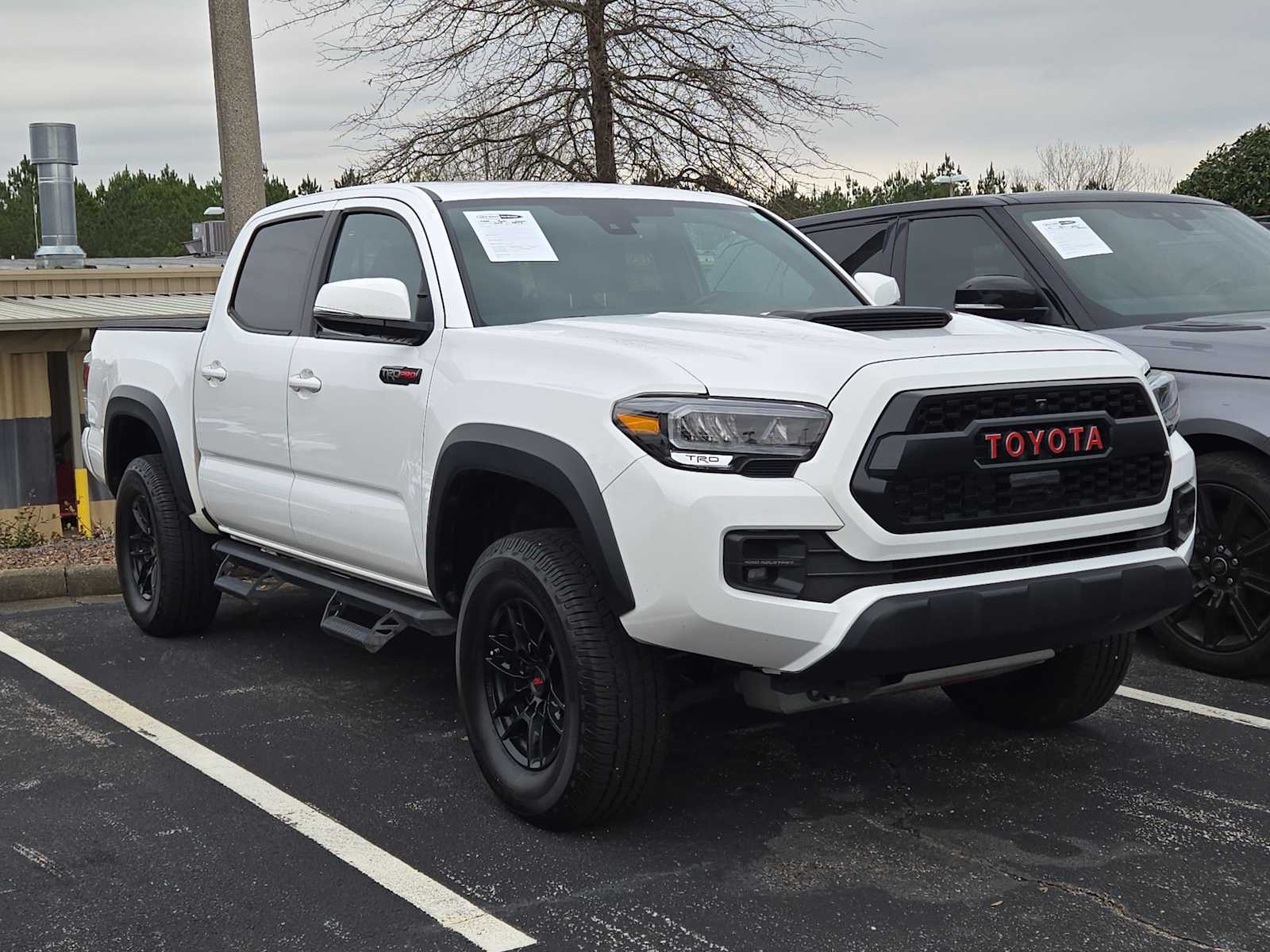 2020 Toyota Tacoma TRD Pro's photo