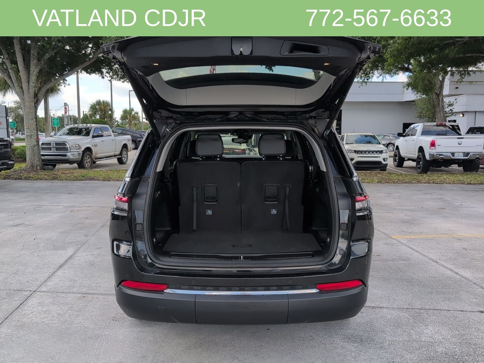2023 Jeep Grand Cherokee Limited photo 37