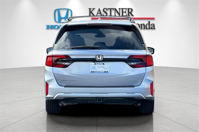 2026 Honda Odyssey Elite photo 4