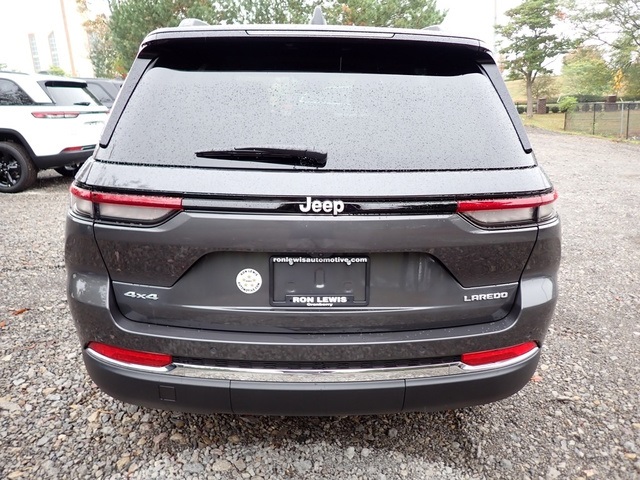 2025 Jeep Grand Cherokee Laredo X photo 3