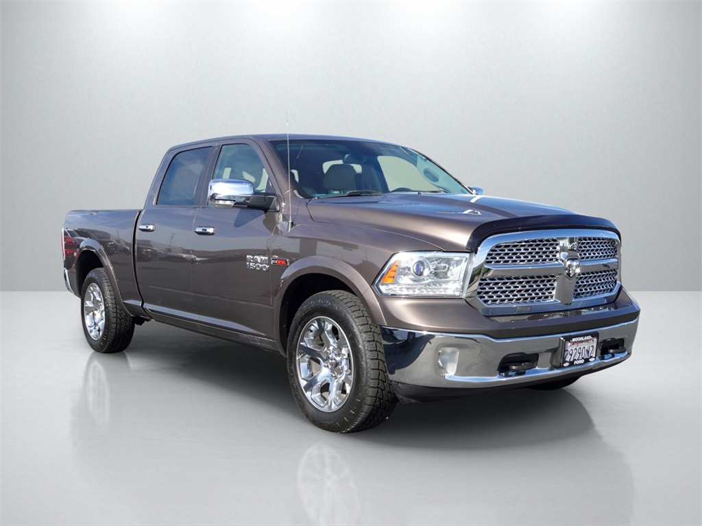2018 Ram 1500 Laramie photo 2