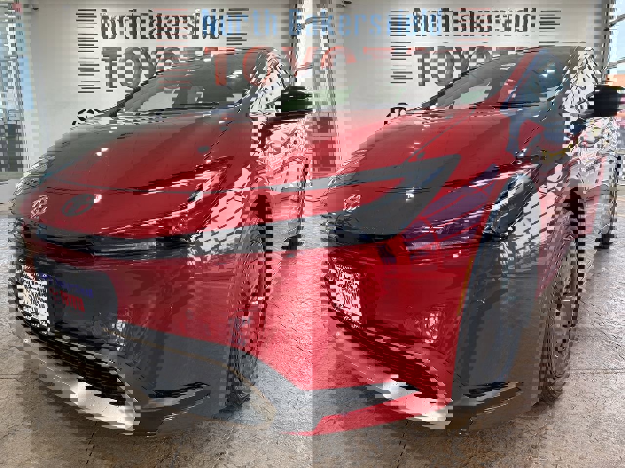 2026 Toyota Prius SE's photo