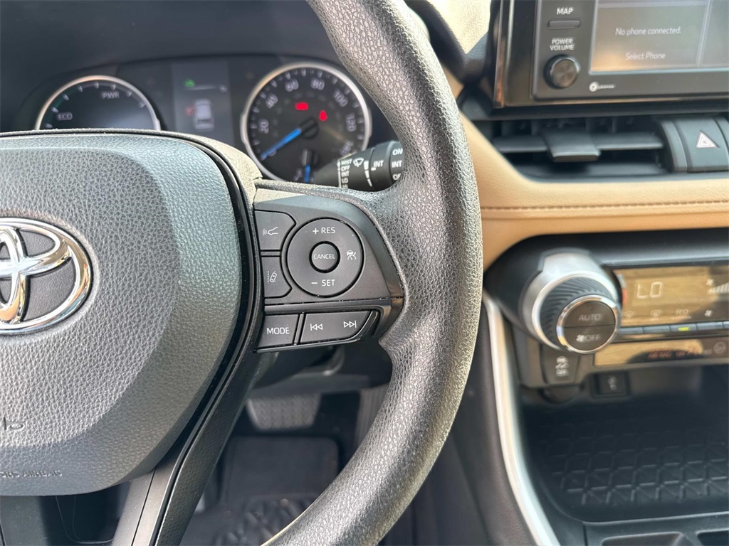 2022 Toyota RAV4 Hybrid XLE photo 23