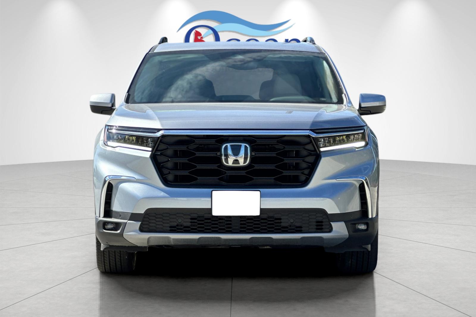 2025 Honda Pilot Touring photo 8