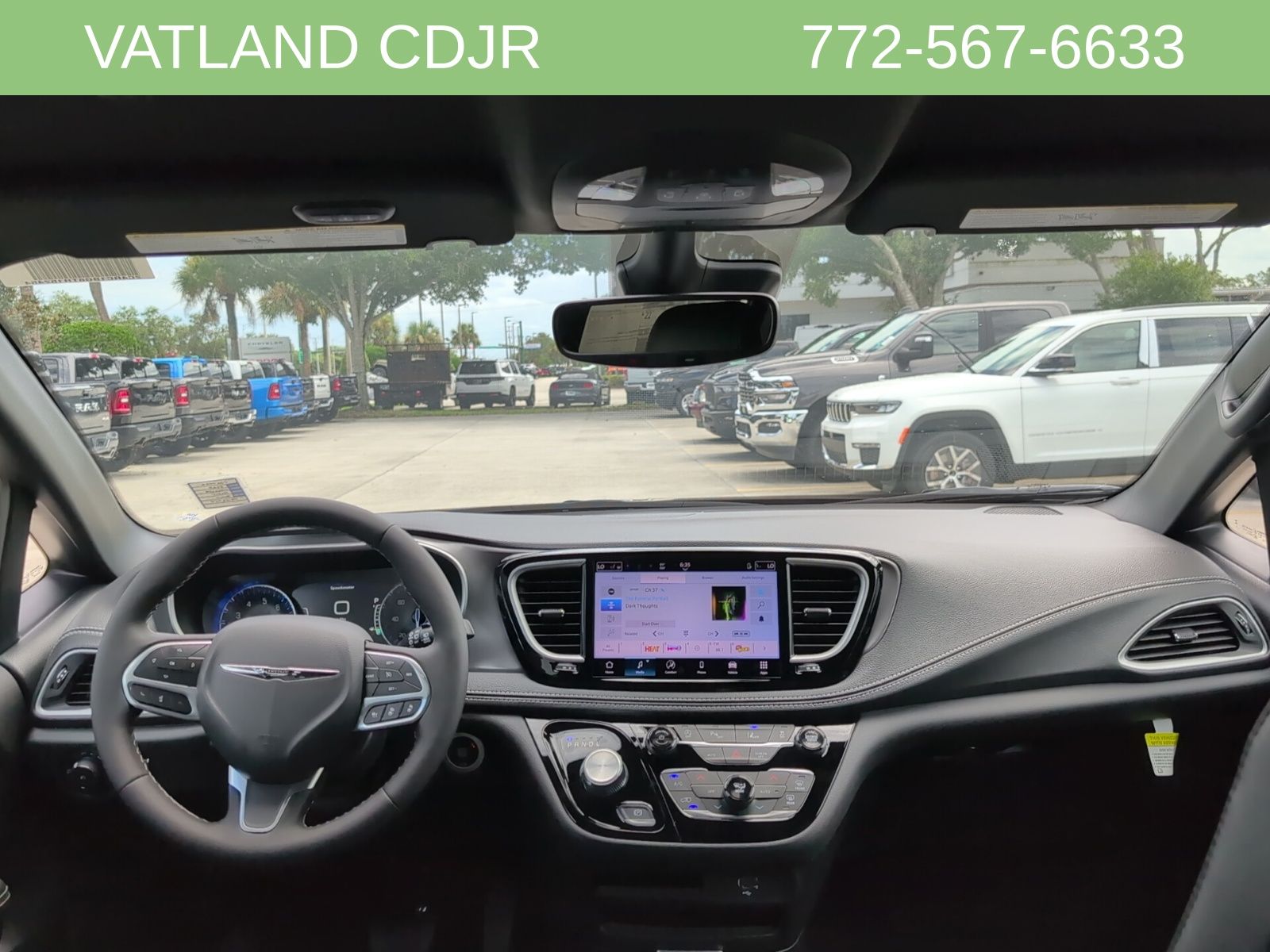2026 Chrysler Pacifica photo 31