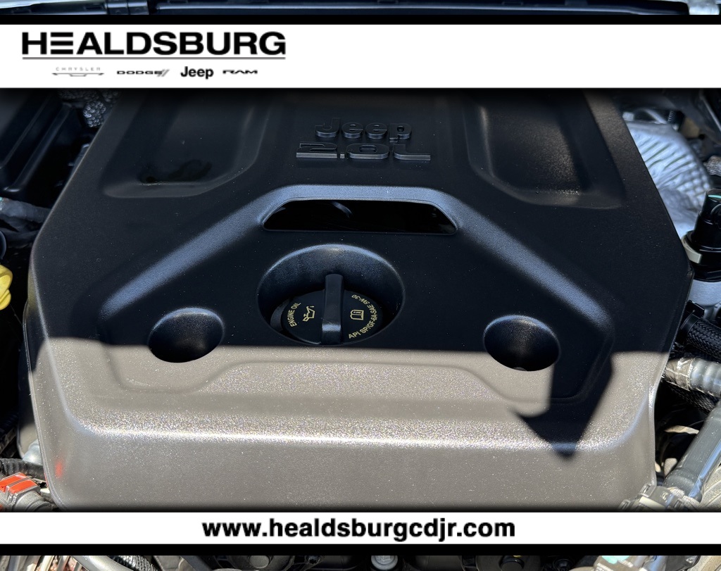 2024 Jeep Wrangler Sahara photo 28
