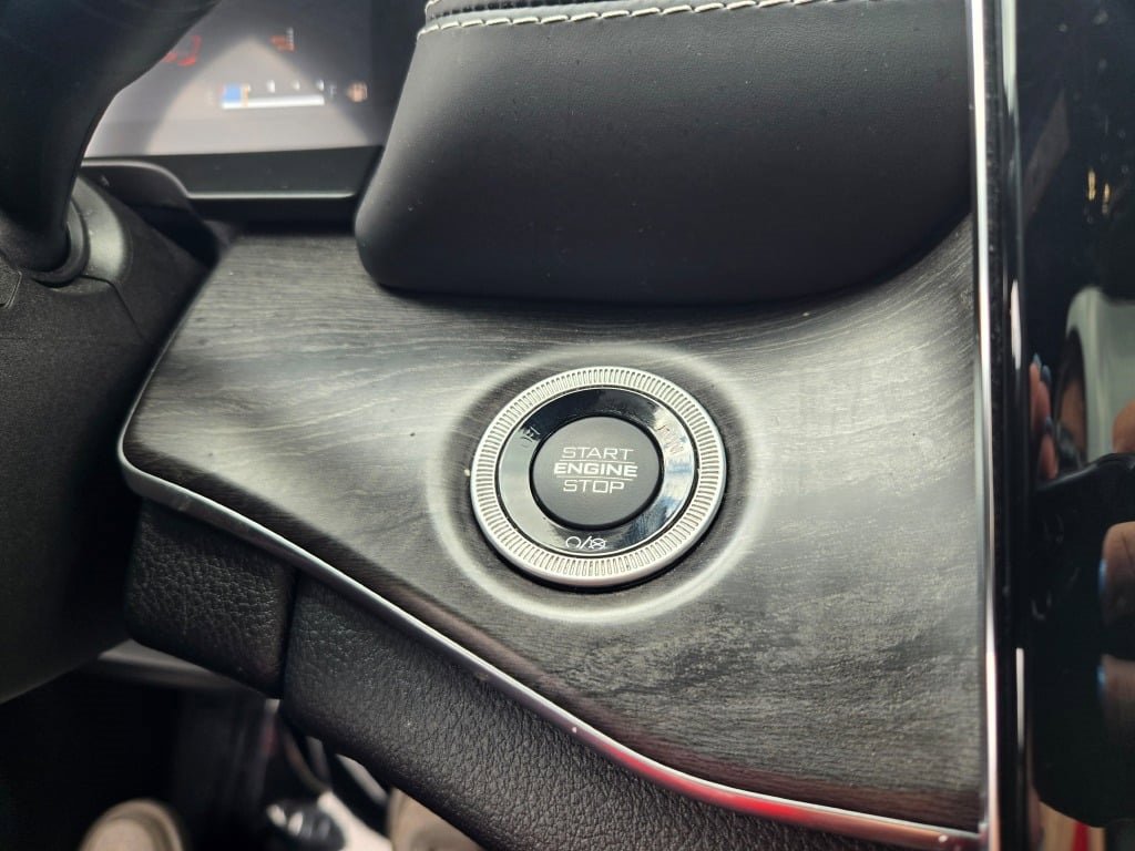 2022 Jeep Grand Cherokee Overland photo 17