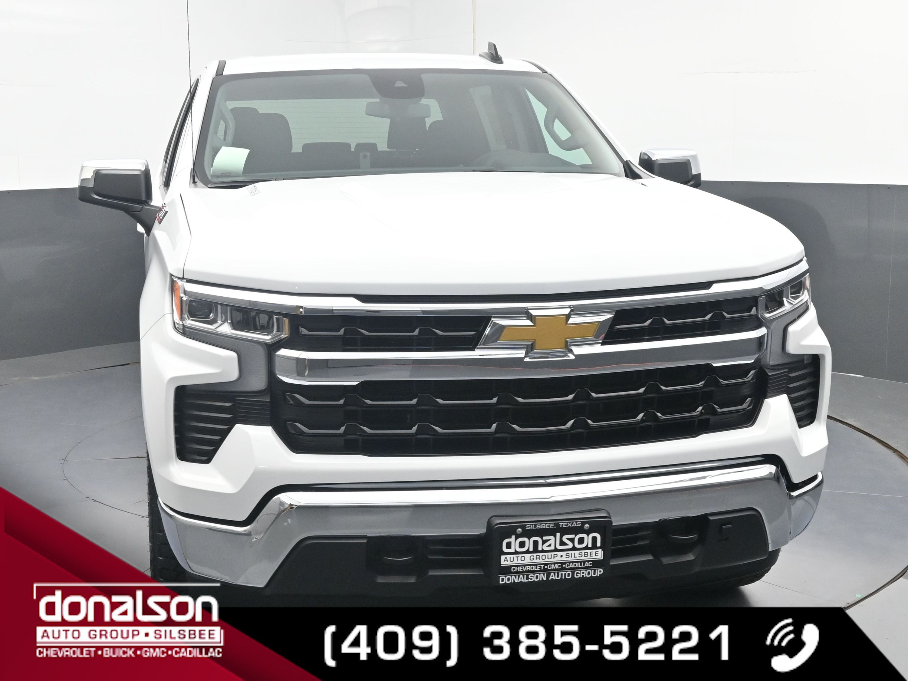 2026 Chevrolet Silverado LT photo 2