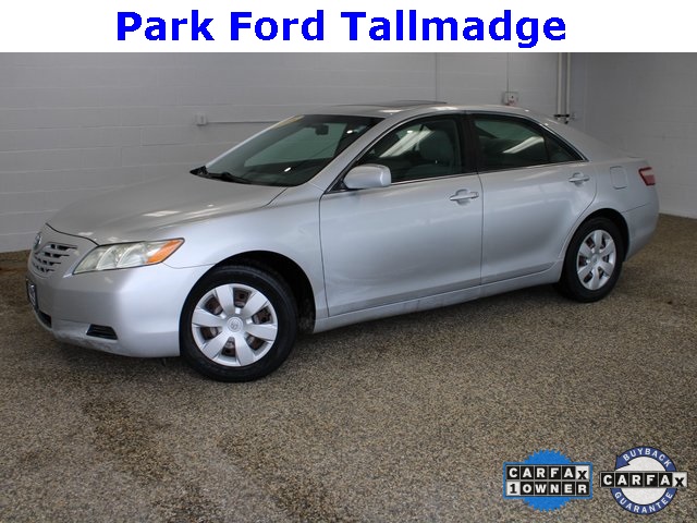 2008 Toyota Camry LE's photo