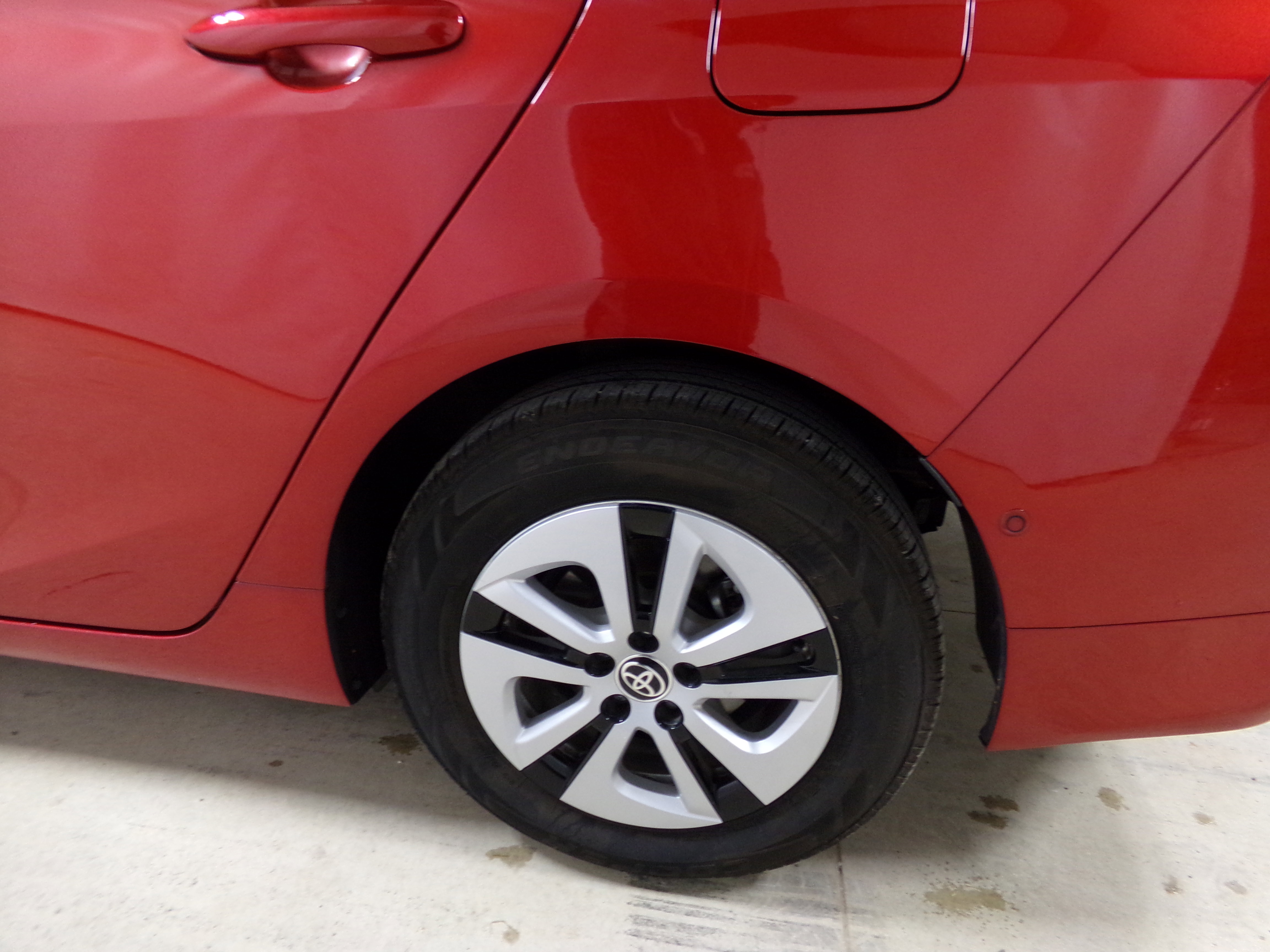 2018 Toyota Prius Two photo 15