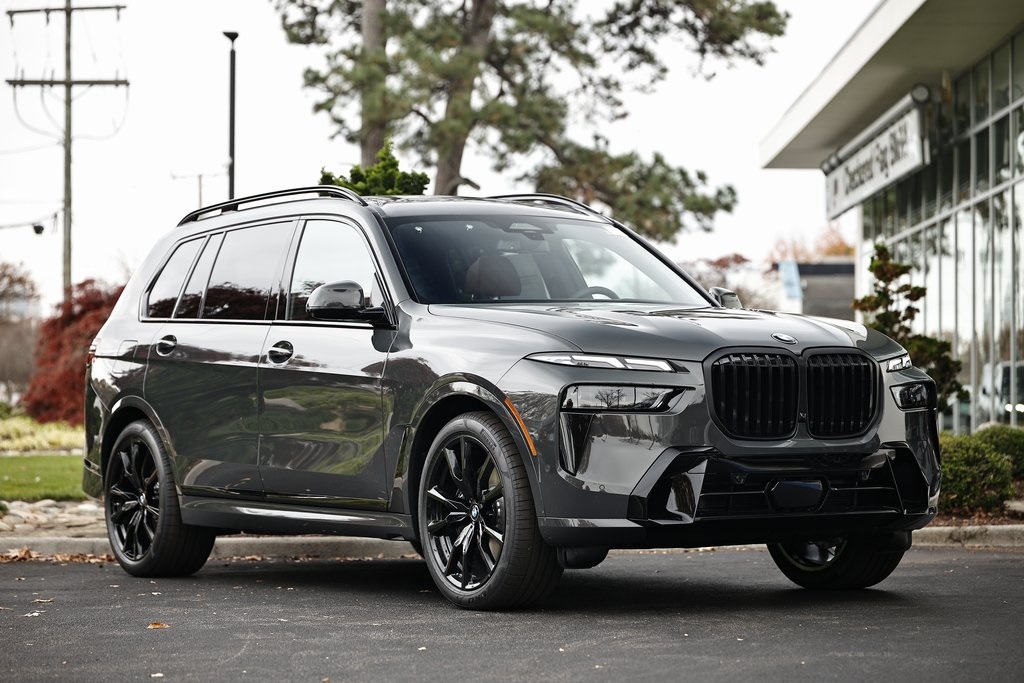 2026 BMW X7 40i's photo