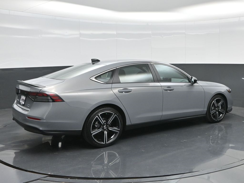 2025 Honda Accord Hybrid Sport photo 3