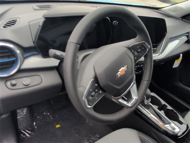 2026 Chevrolet Trax LT photo 9