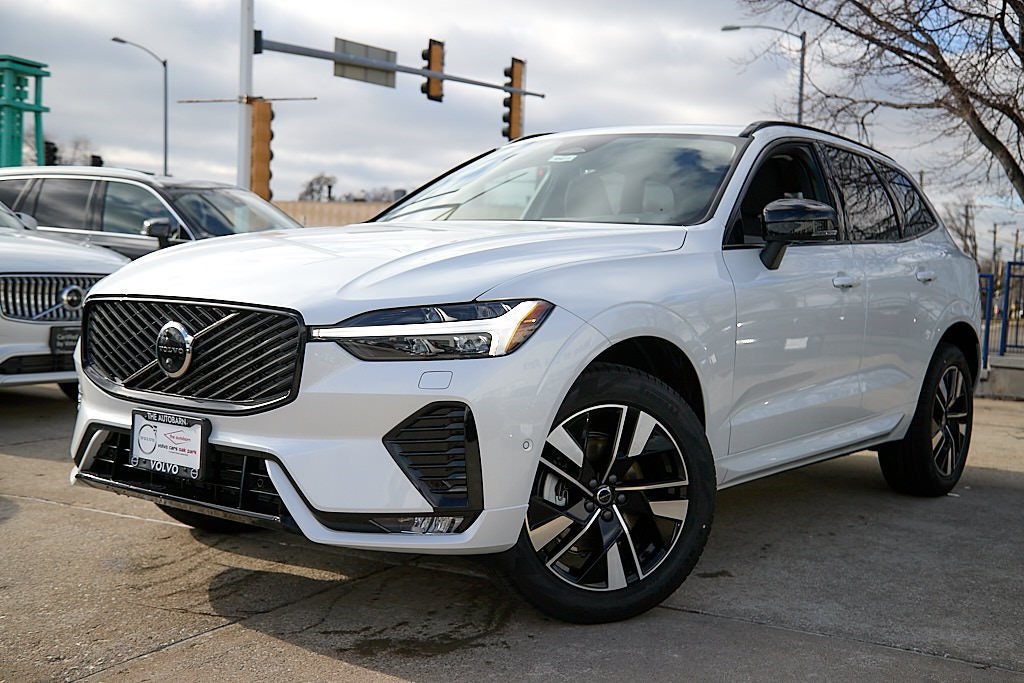 2026 VOLVO XC60 - Image 1