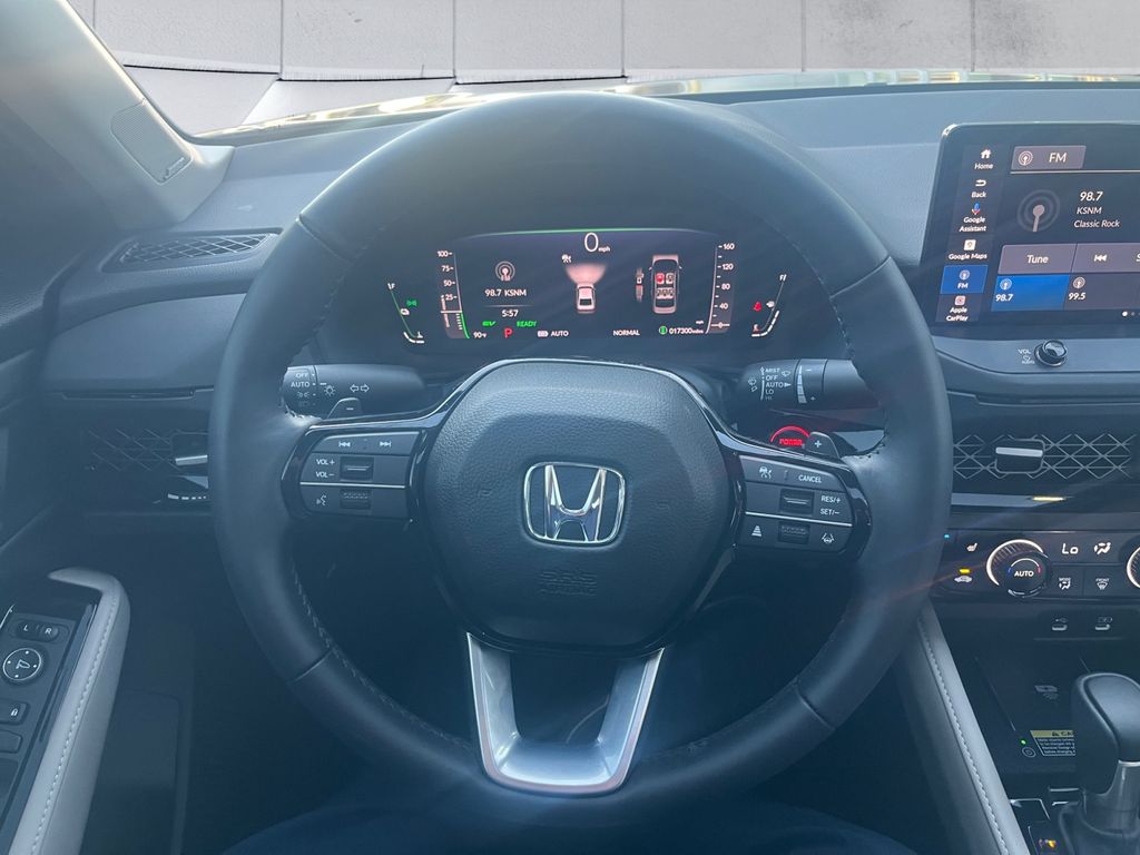 2024 Honda Accord Hybrid Touring photo 9