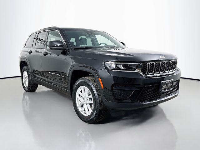 2025 Jeep Grand Cherokee Laredo's photo