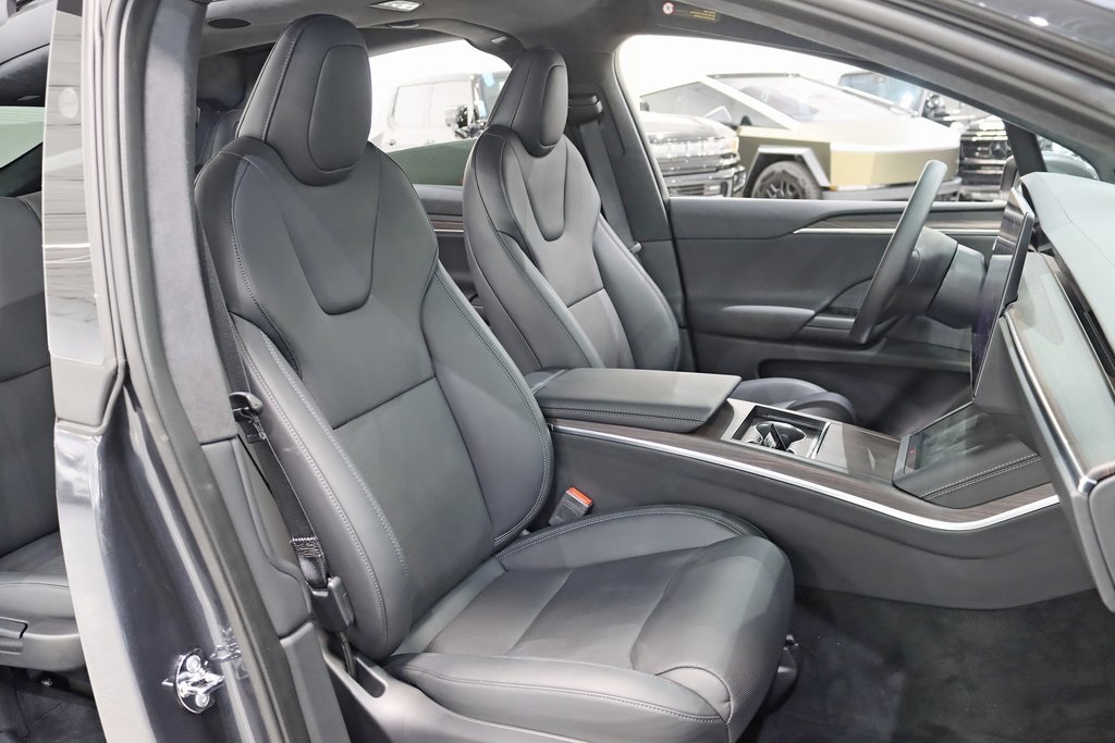 2025 Tesla Model X photo 23