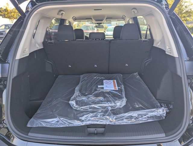 2026 Nissan Rogue SV photo 6