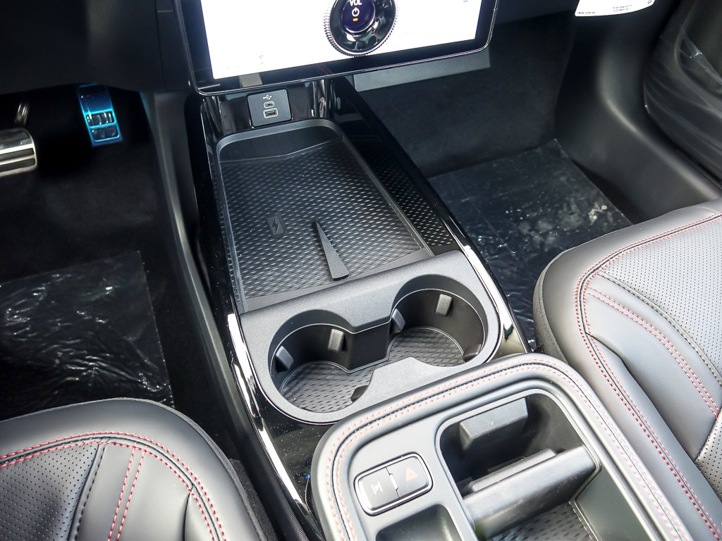 2025 FORD MUSTANG MACH-E - Image 20