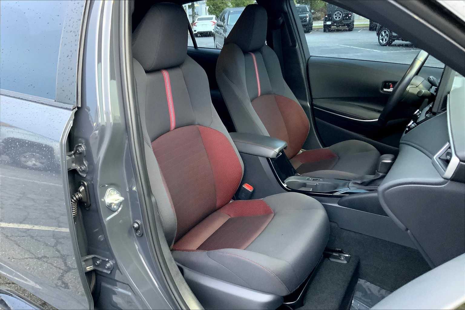 2023 Toyota Corolla SE photo 8