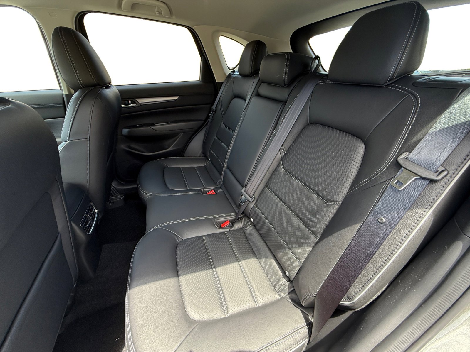 2025 Mazda CX-5 2.5 S Preferred photo 16