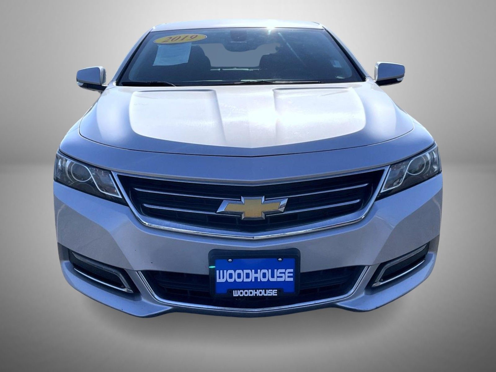 2019 Chevrolet Impala 1LT photo 2