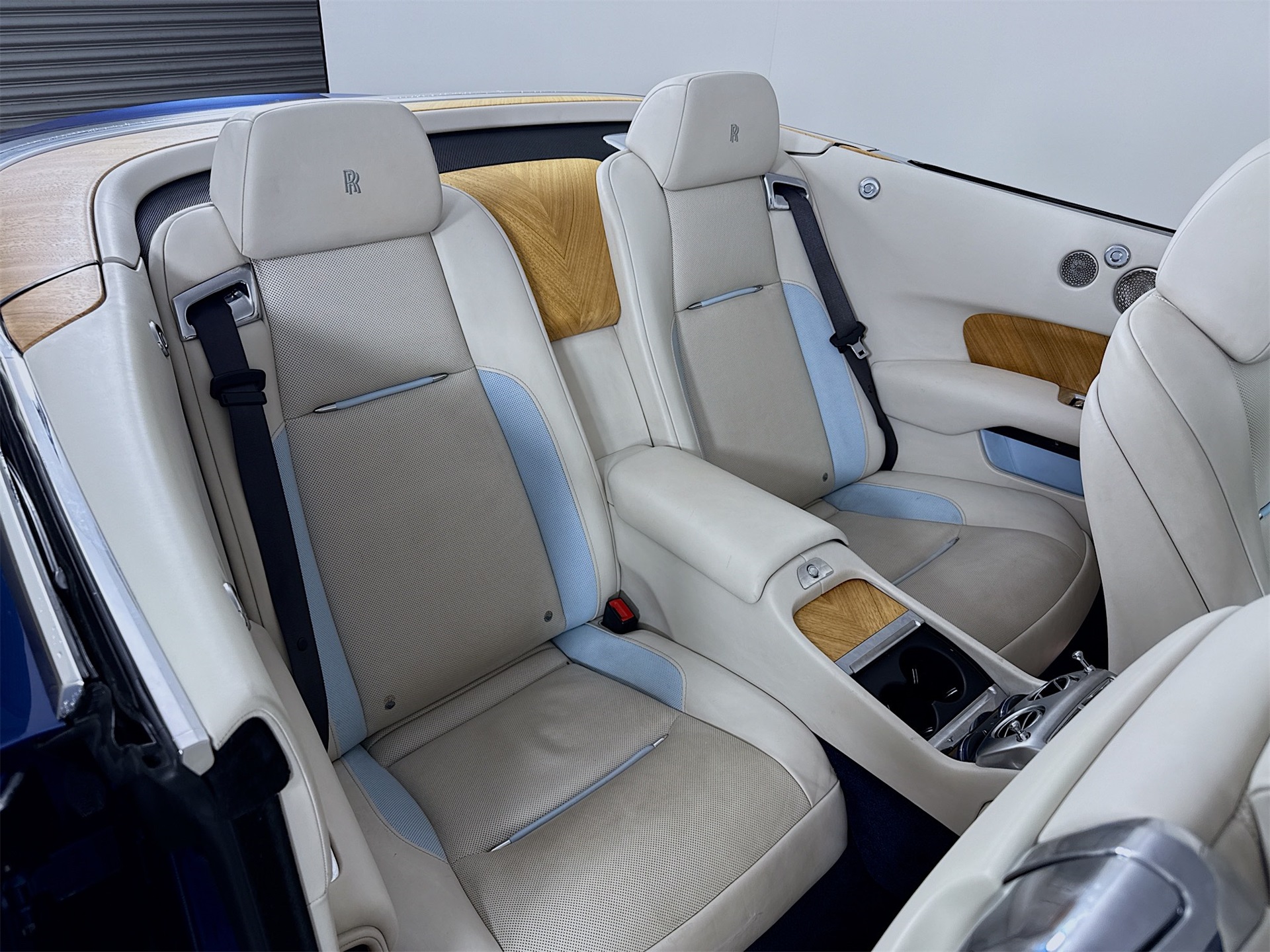 2018 Rolls Royce Dawn RR6 photo 19