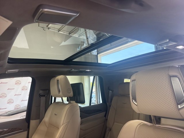 2023 Cadillac Escalade Premium Luxury Platinum photo 8
