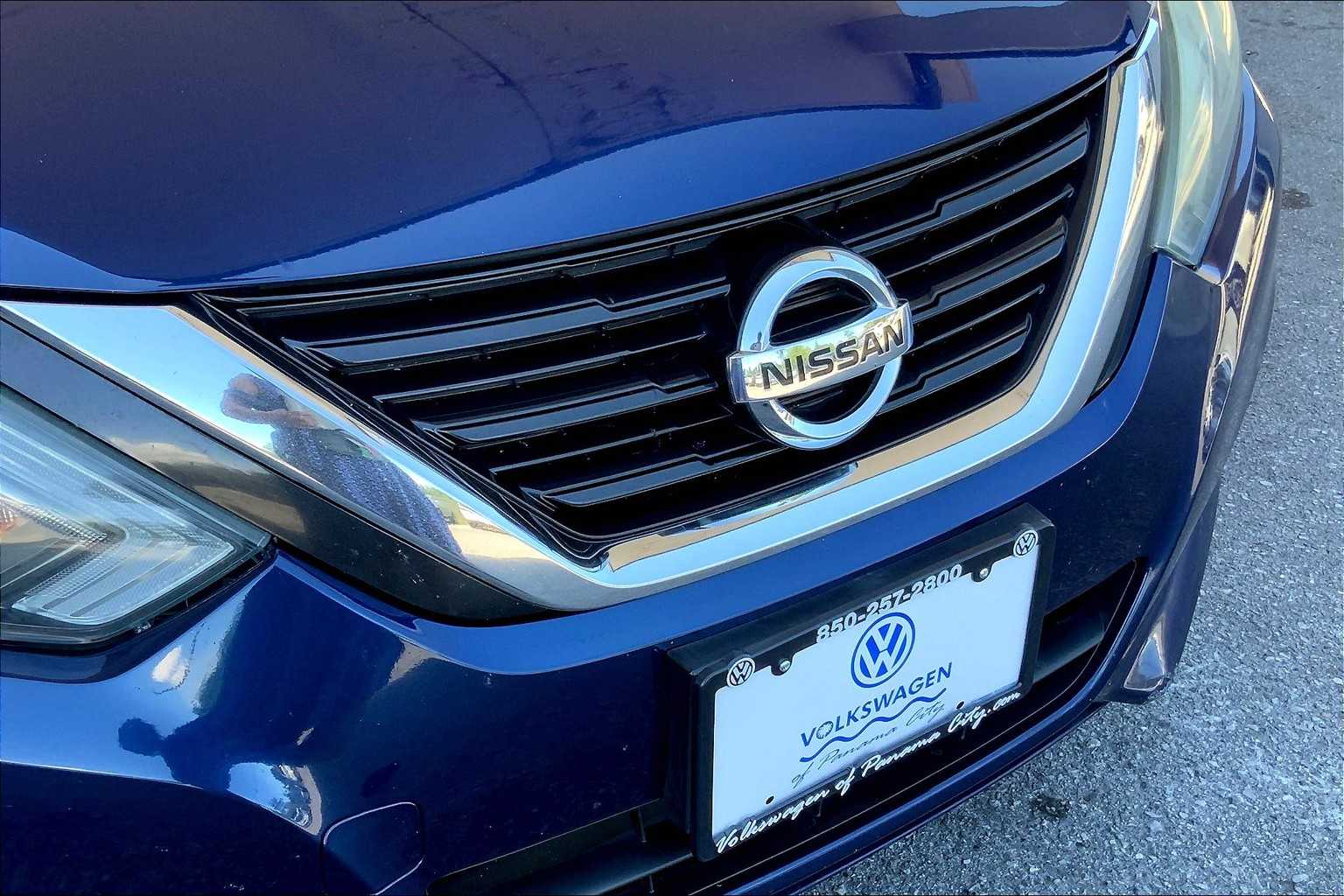 2018 Nissan Altima 2.5 SR photo 29