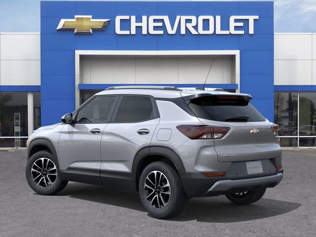 2026 Chevrolet Trailblazer LT photo 2