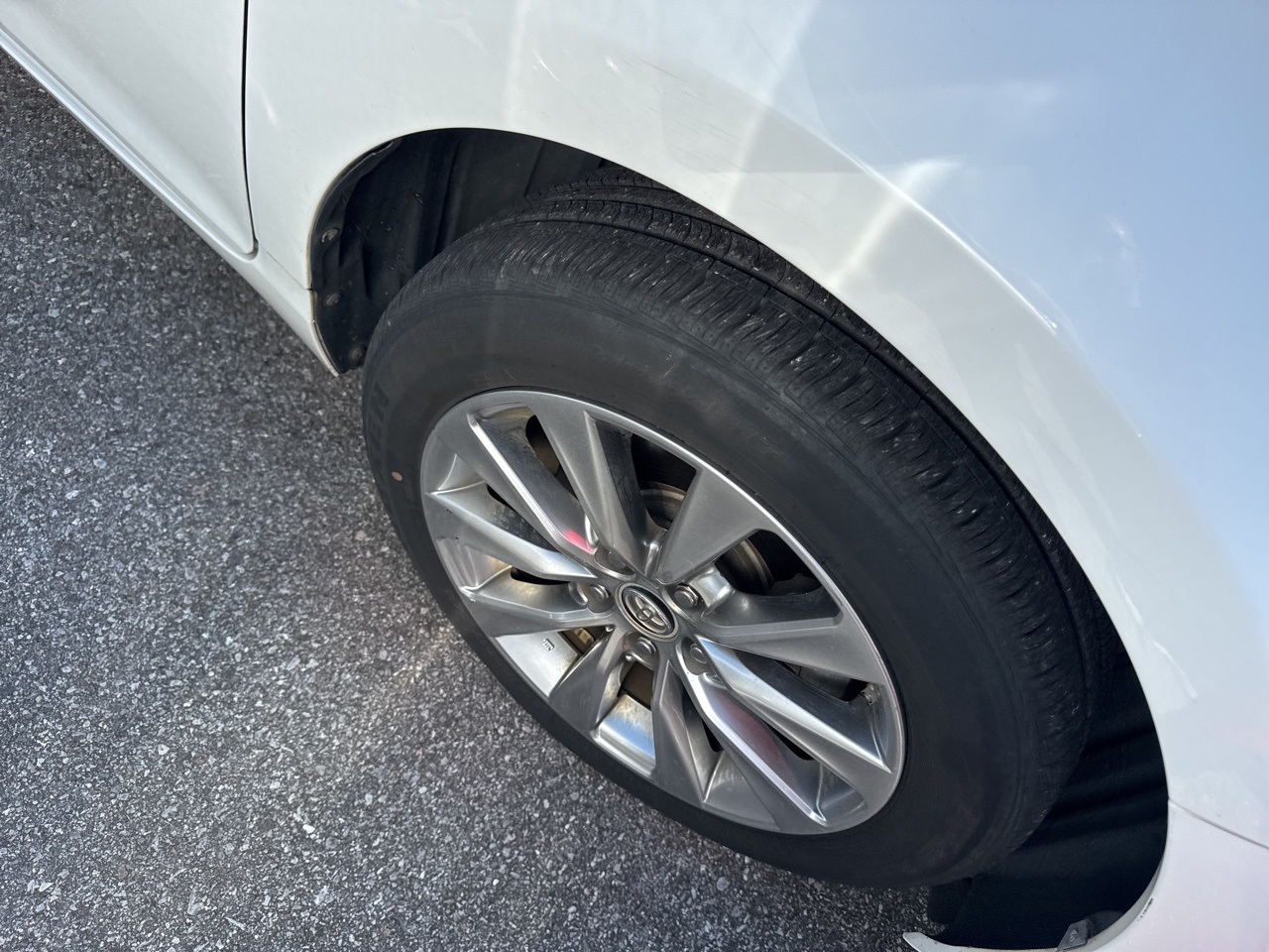 2015 Toyota Camry photo 4