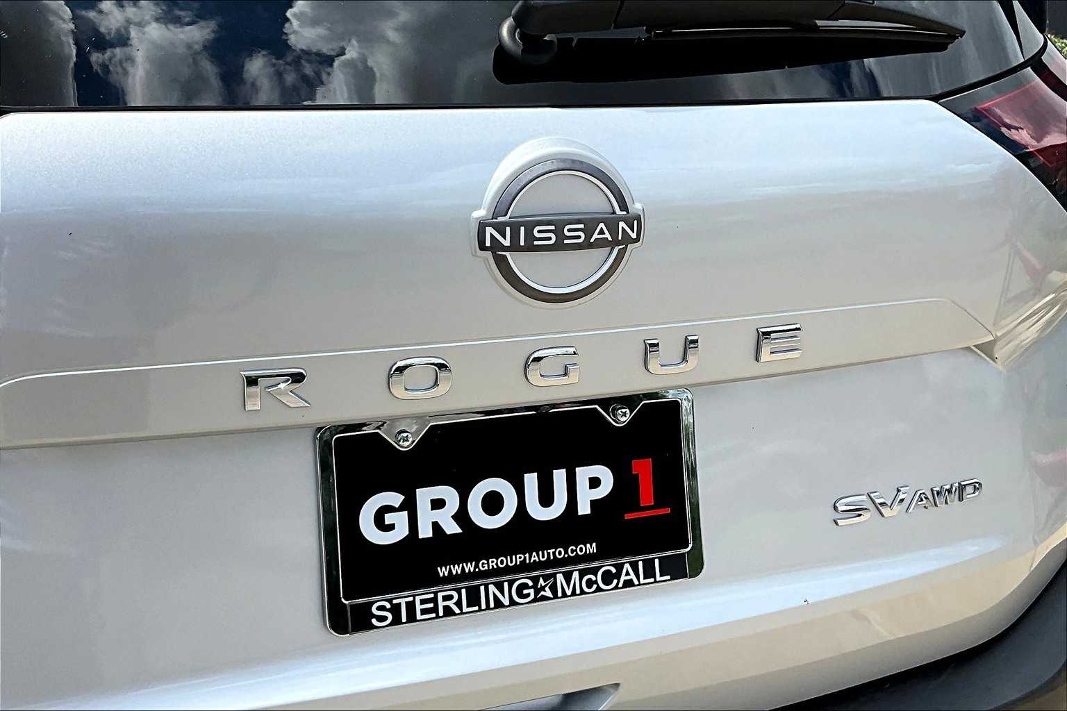 2023 Nissan Rogue SV photo 28