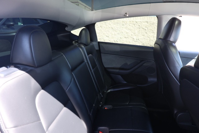 2023 Tesla Model Y Long Range photo 17