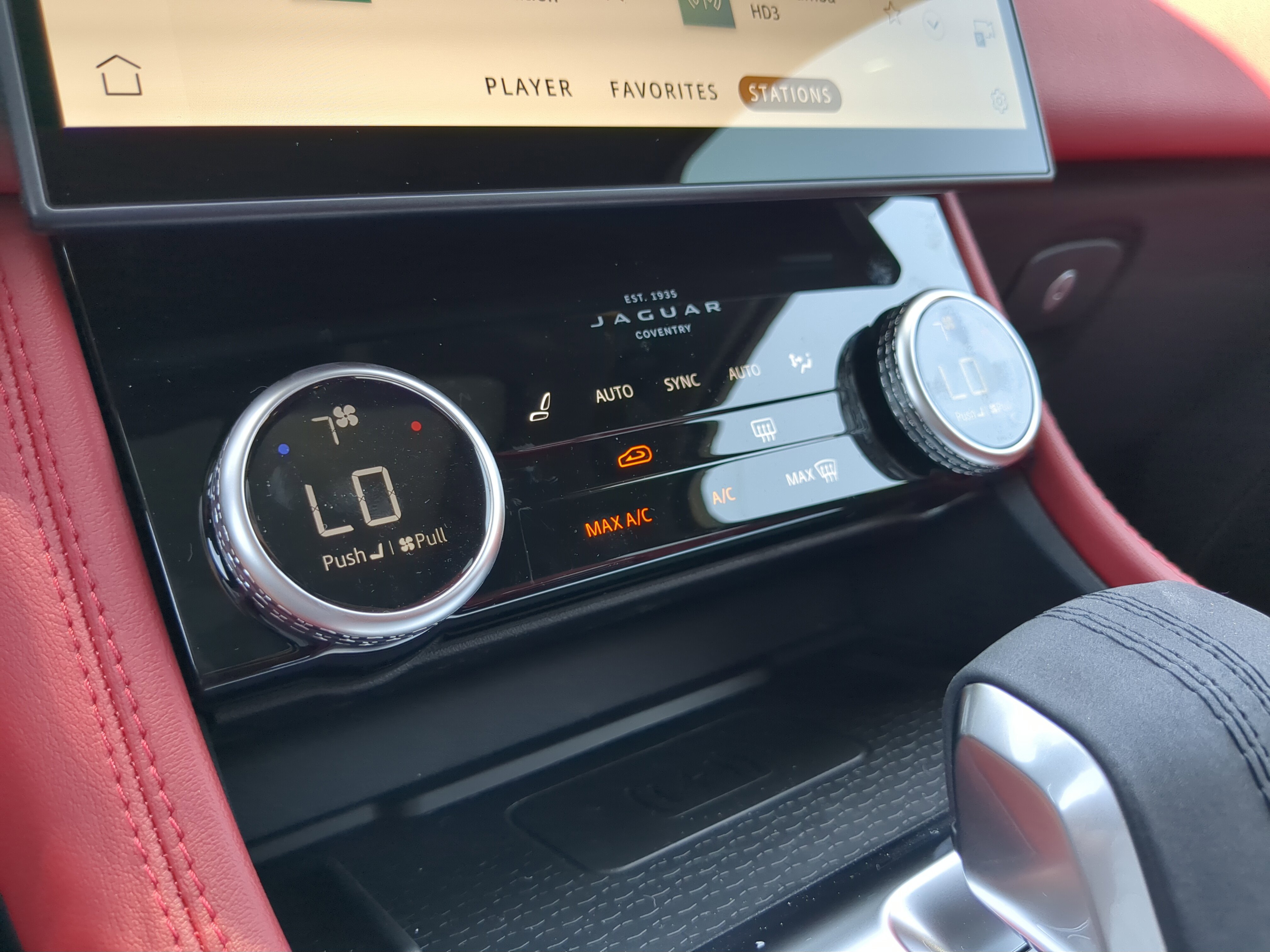 2026 Jaguar F-PACE P250 R-Dynamic S photo 11