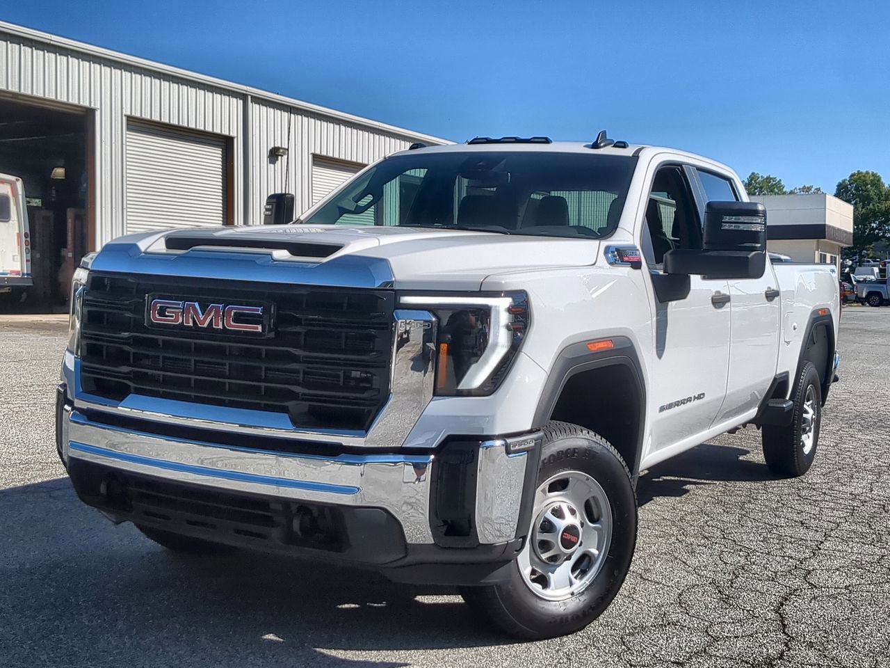 2025 GMC Sierra 2500HD Pro's photo