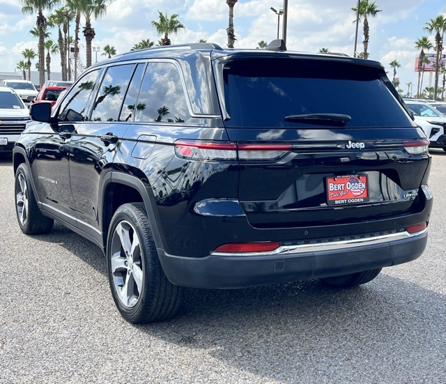 2023 Jeep Grand Cherokee Limited photo 3